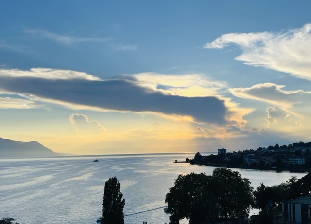 Das größte Palasthotel der Schweiz im prachtvollen Musik-Mekka Montreux am Genfersee