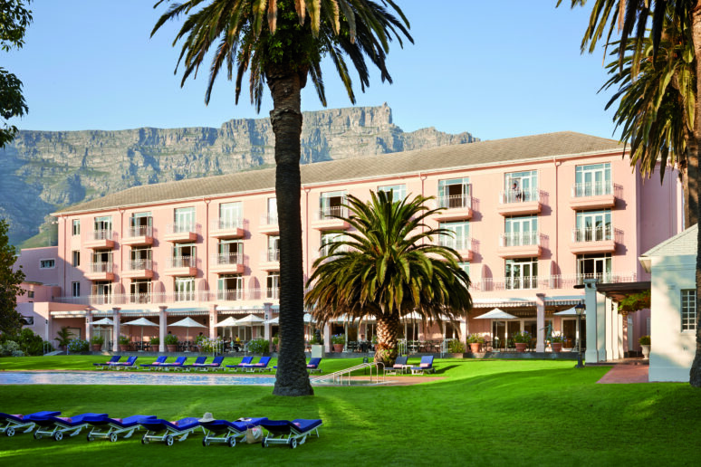 Schmutzige Untertassen in einem der schönsten Hotels Südafrikas