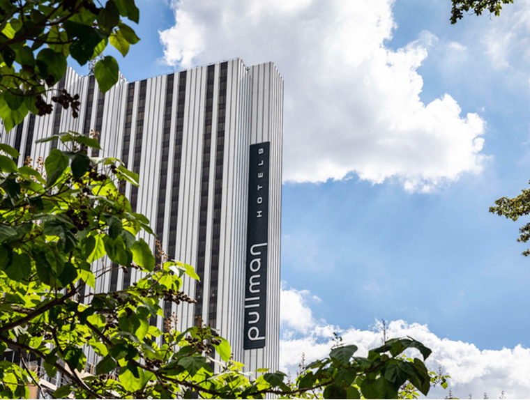 Sinnliche Hotel-Überraschungen in der Stadt der Liebe