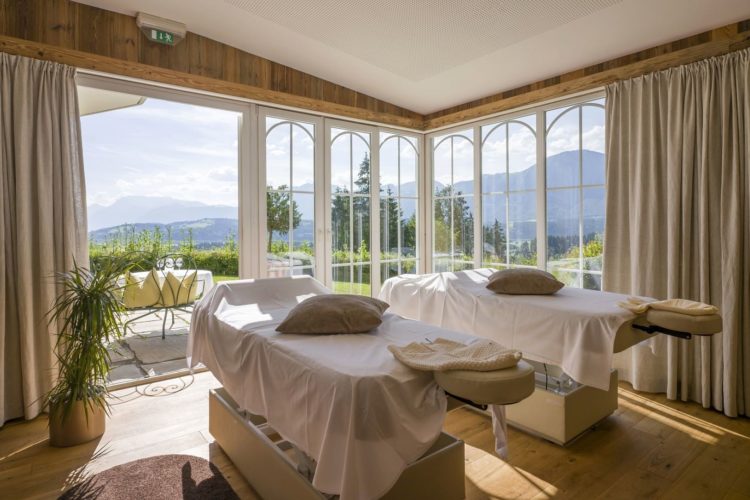 panorama-royal-bad-haering-massage-eckzimmer